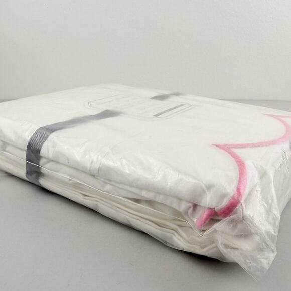 Monique Lhuillier x Pottery Barn Teen Delphine Scallop Sheet Set TWIN XL Organic - Picture 7 of 8